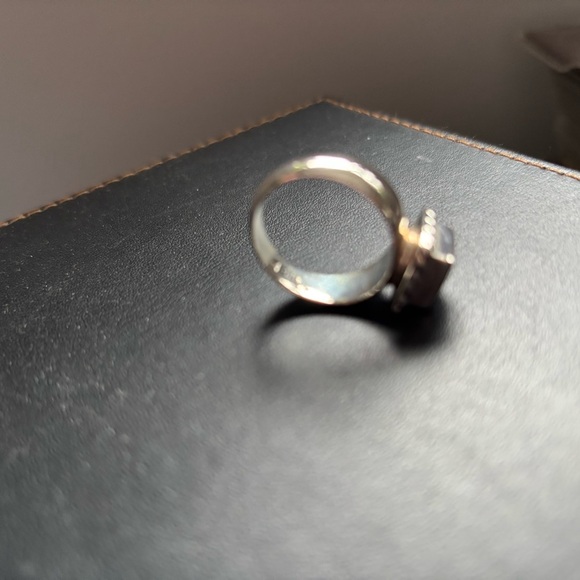 Silpada .925 Sterling Silver ‘Elizabeth’ Ring with CZ clear Stone size 7 - Picture 4 of 6